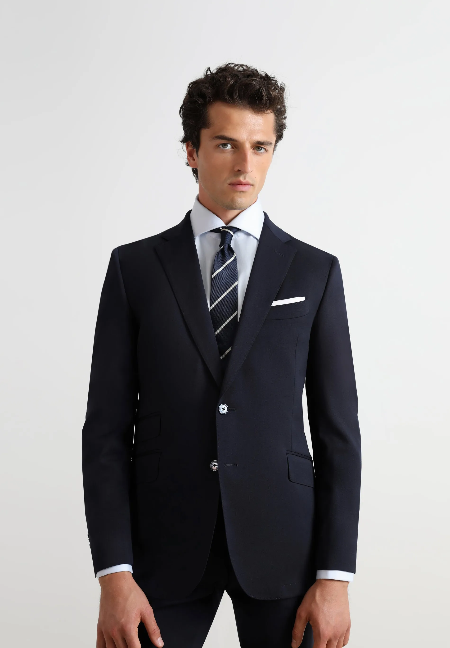 CLASSIC NAVY BLUE WOOL SUIT