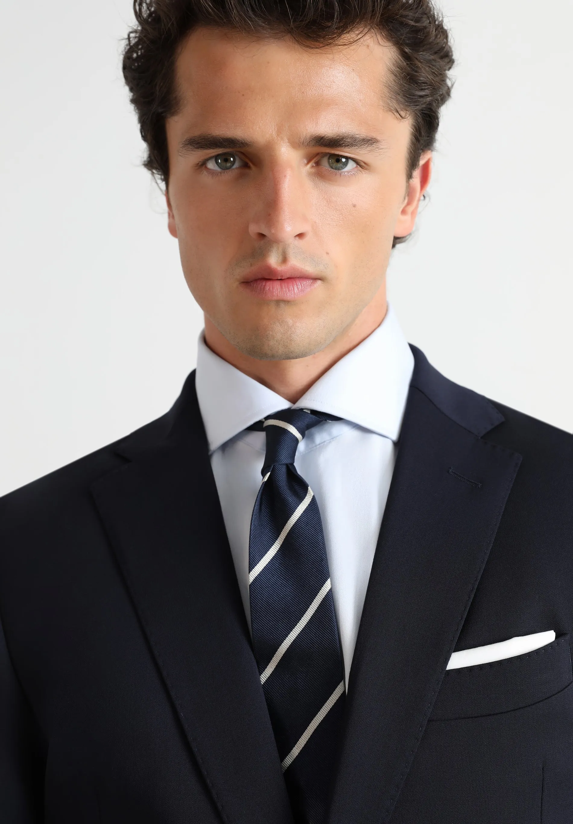 CLASSIC NAVY BLUE WOOL SUIT