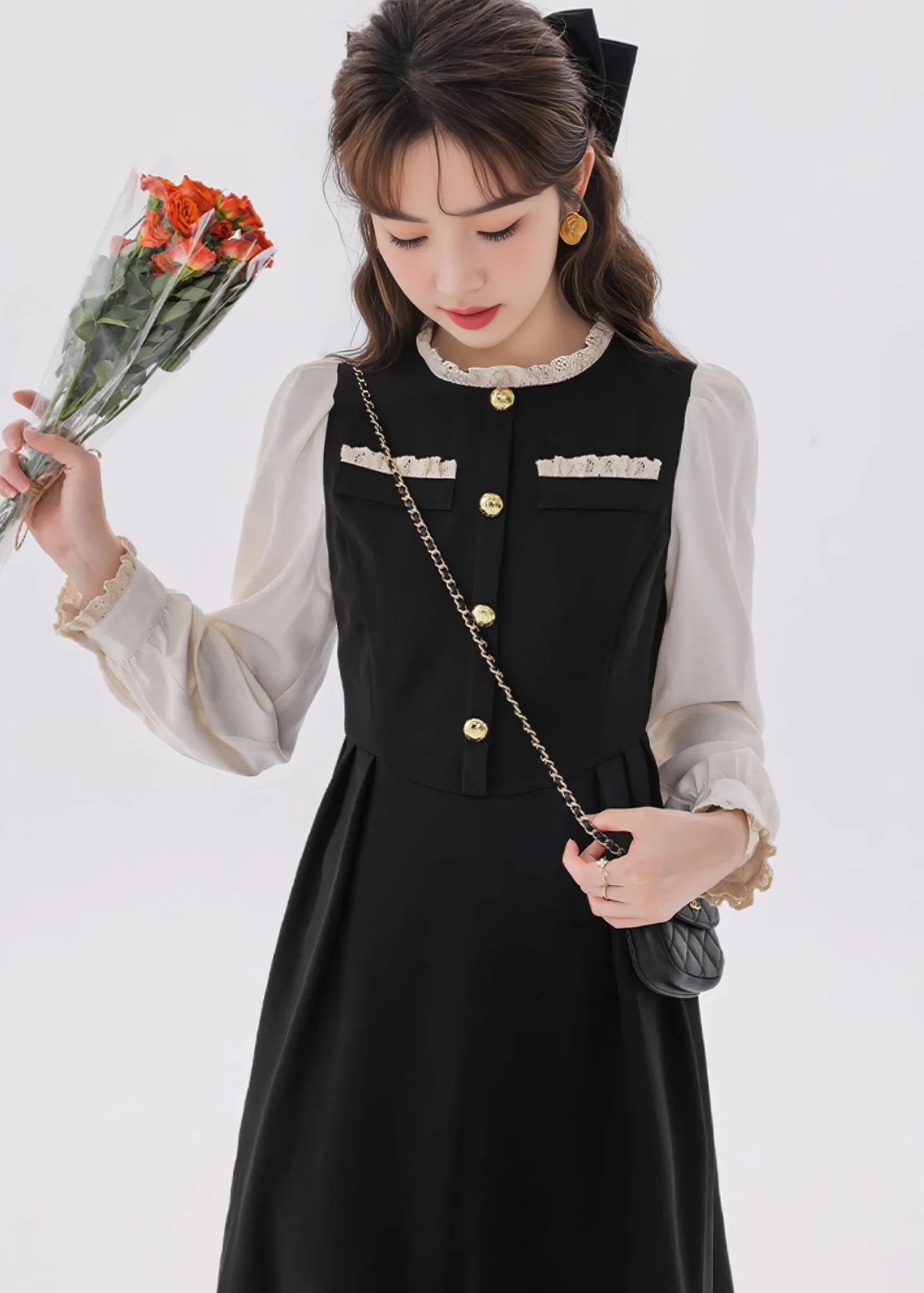 FRILL EDGE SWITCHING DRESS