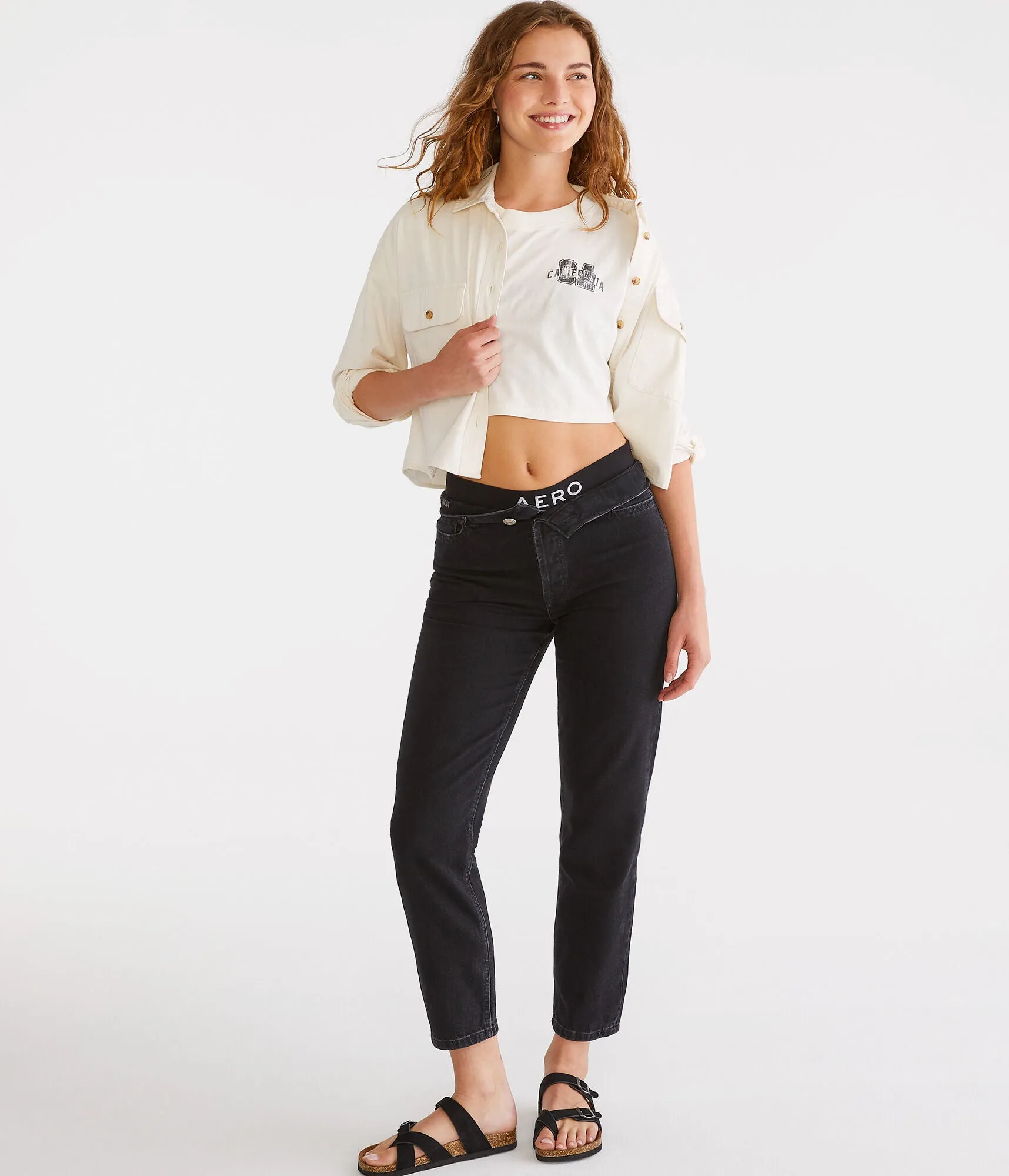 High-Rise Mom Next Gen Aeropostale Jeans, black
