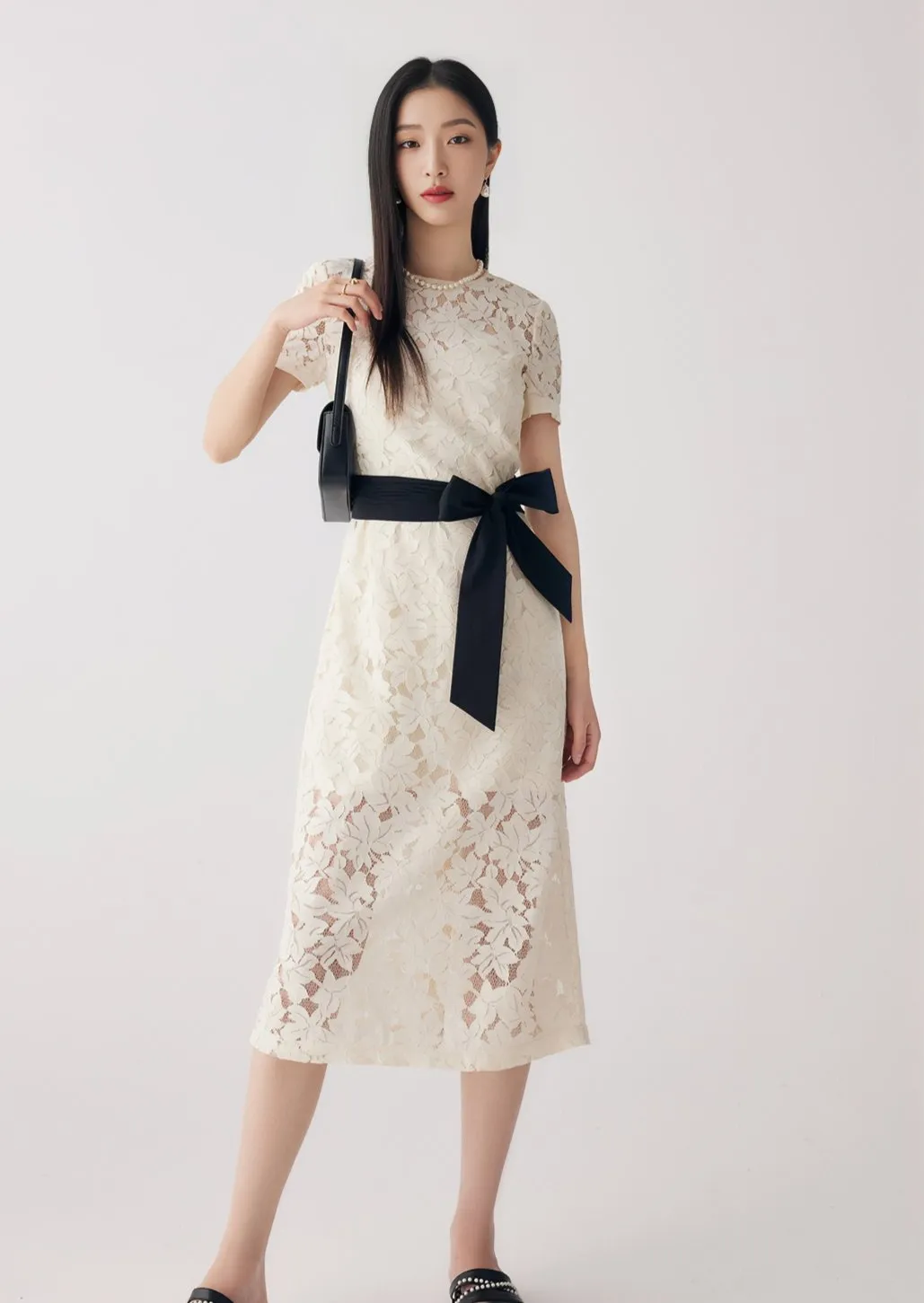 LACE RIBBON DRESS