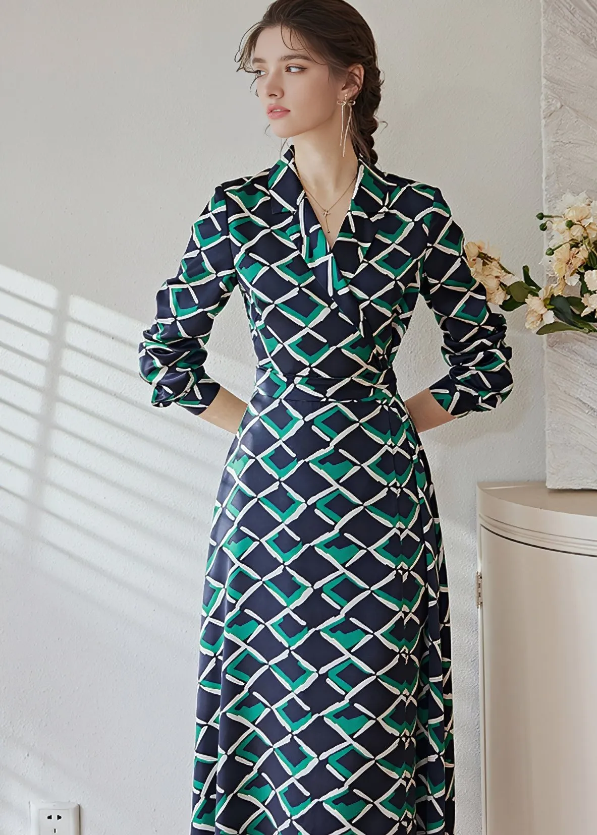 RETRO GEOMETRY PRINT DRESS