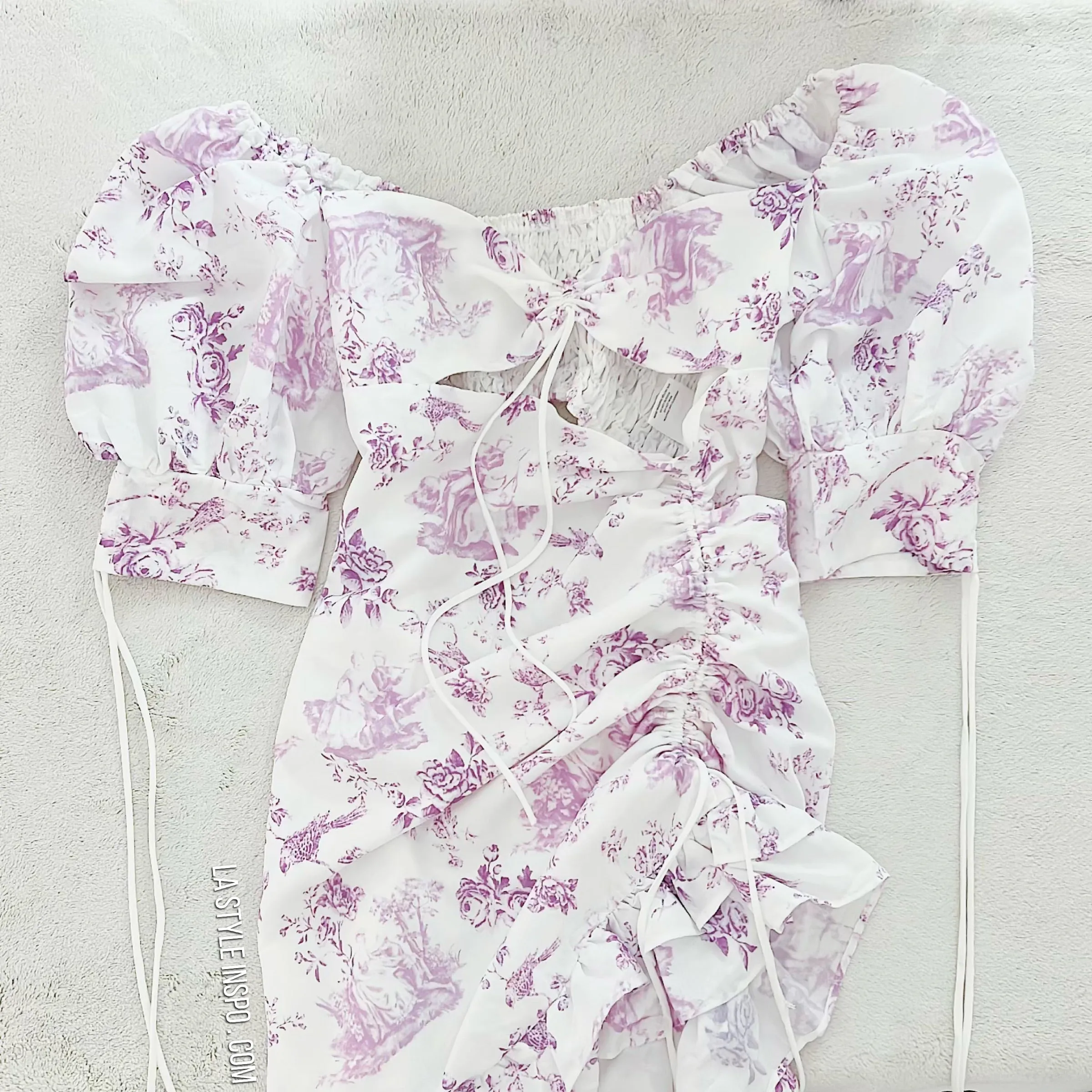 Strangers and Lovers Ruffled dress Puff Sleeves Lavender Flowers 🎀 Size Medium