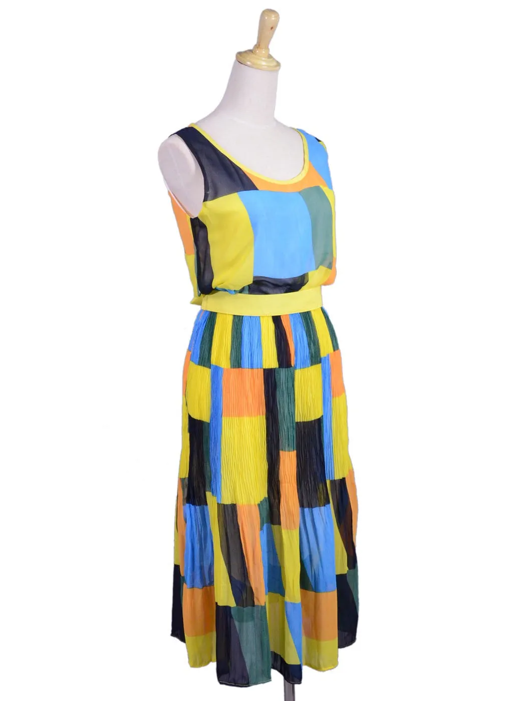 Trendology Feminine Bold Pleated Abstract Block Print Spring Mid Length Dress