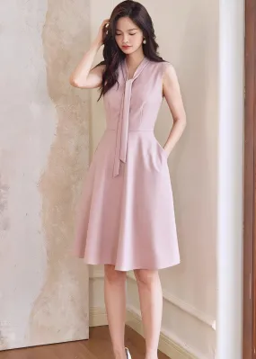 V NECK RIBBON TIE DRESS