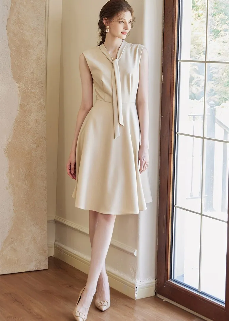 V NECK RIBBON TIE DRESS
